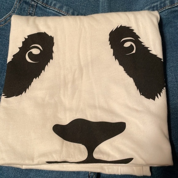 Panda Disney Vacation Club Member Cruise 2016 Disneynature Born in China XL Tee - Picture 9 of 9